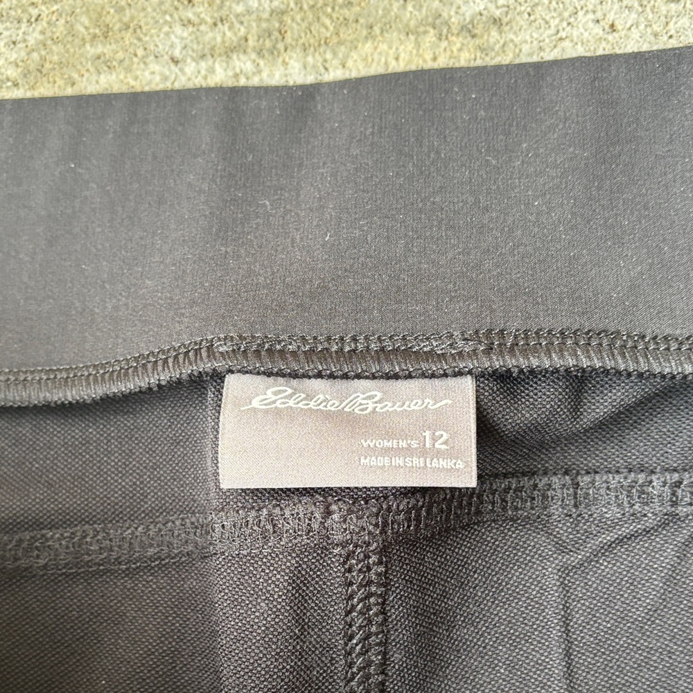 Eddie Bauer Women's Black Incline Utility Joggers - Picture 4 of 12